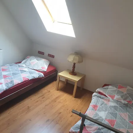 Dlugi - Auch Mit 4-beiner Apartment Vetschau